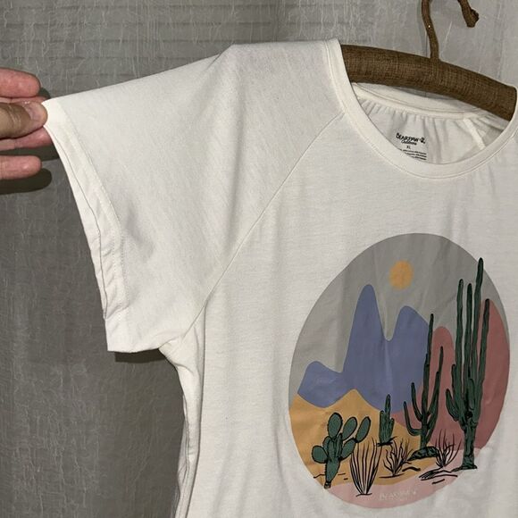 BearPaw M-L-XL Crewneck Desertscape Graphic Front Cotton Blend Short Sleeve Tee - Picture 7 of 13